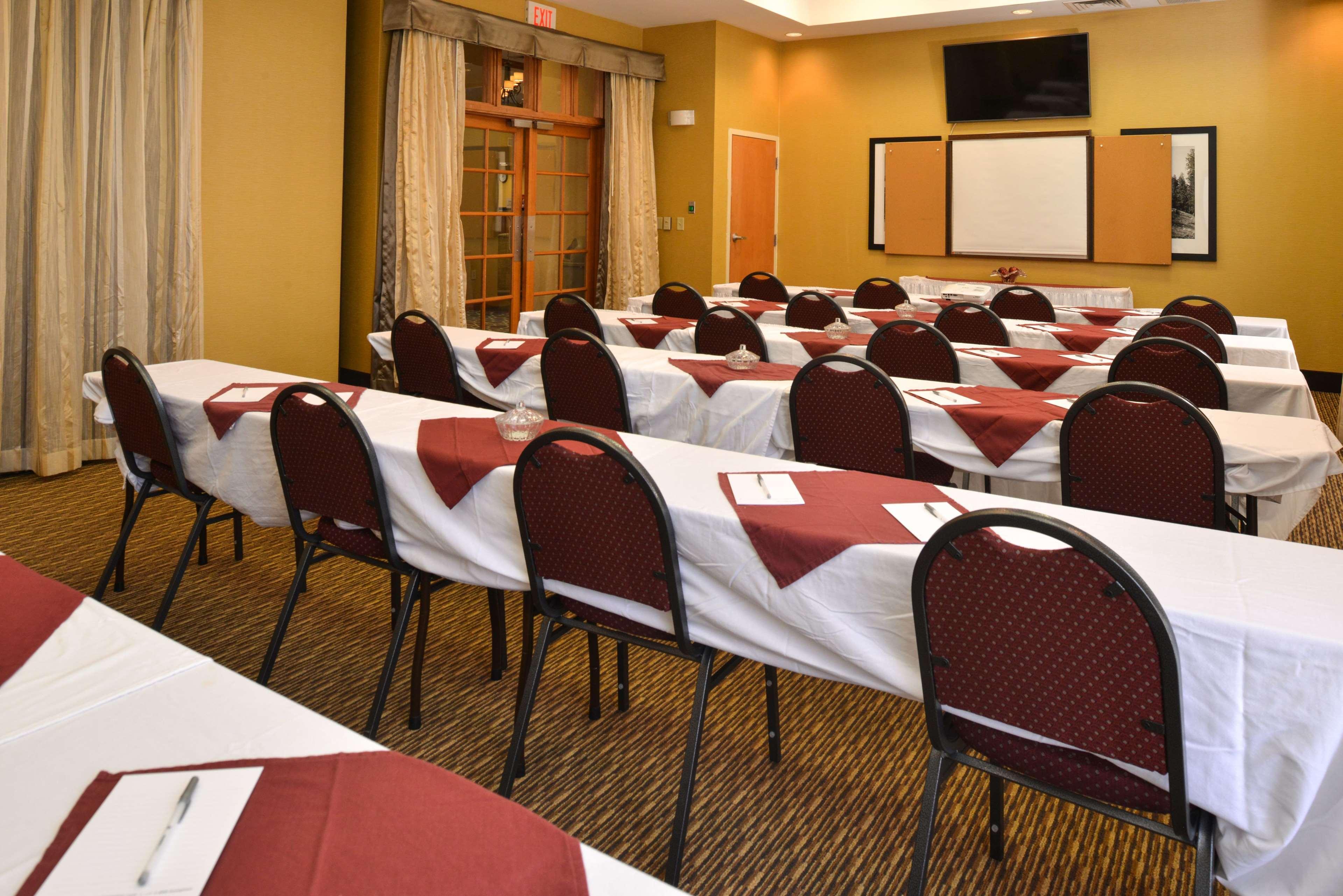 Hampton Inn & Suites Pueblo-Southgate Eksteriør billede