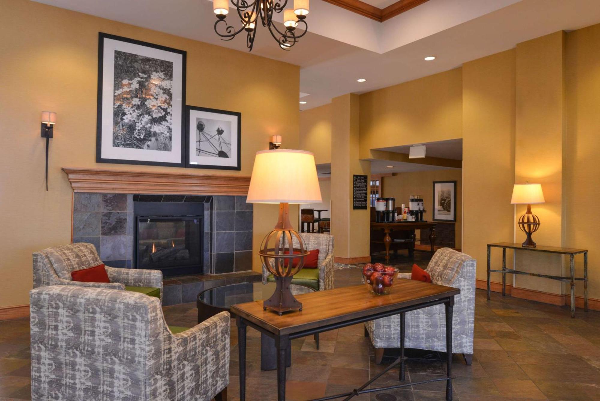 Hampton Inn & Suites Pueblo-Southgate Eksteriør billede